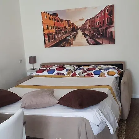 Your Way In Venice Apartament
